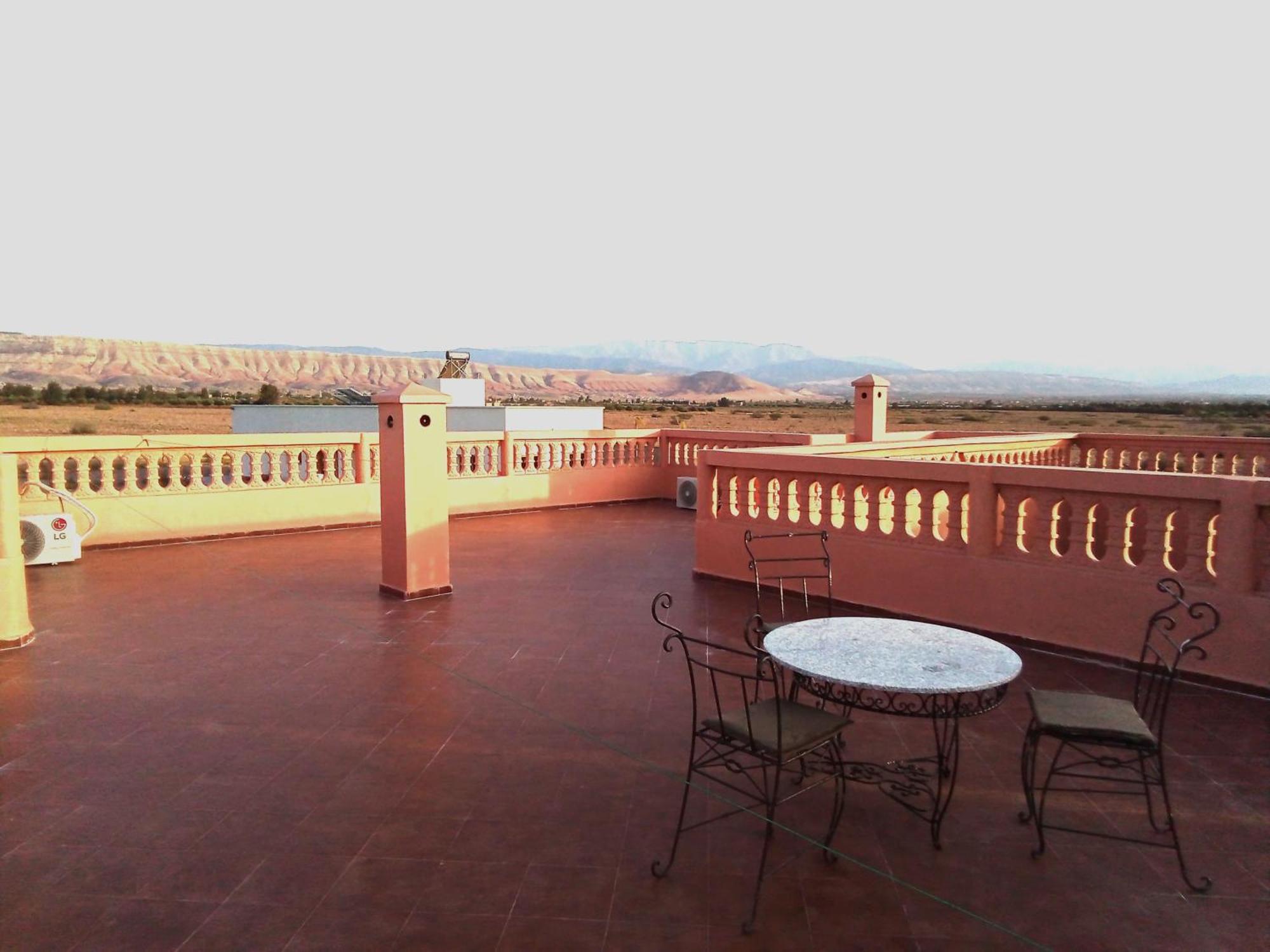 Family Villa With Swimming Pool And A Wonderful Mountain View マラケシュ エクステリア 写真