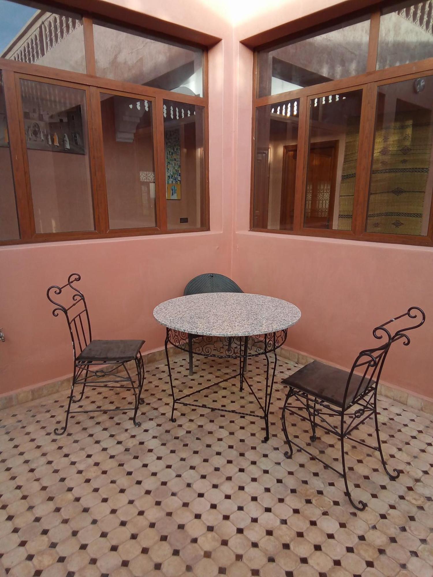 Family Villa With Swimming Pool And A Wonderful Mountain View マラケシュ エクステリア 写真