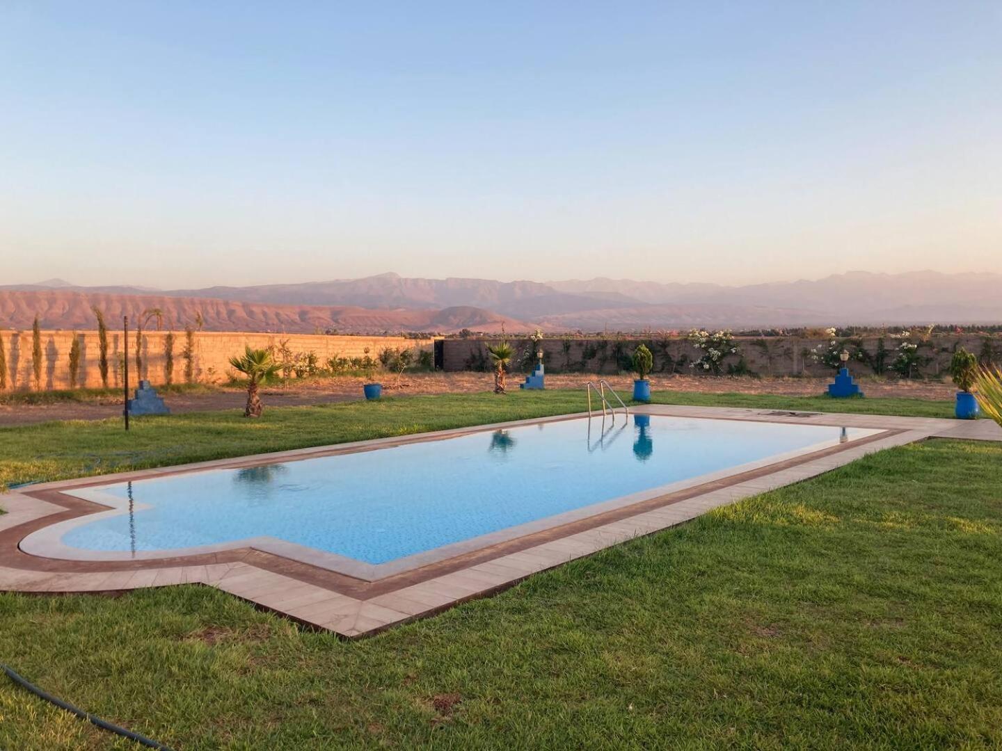 Family Villa With Swimming Pool And A Wonderful Mountain View マラケシュ エクステリア 写真