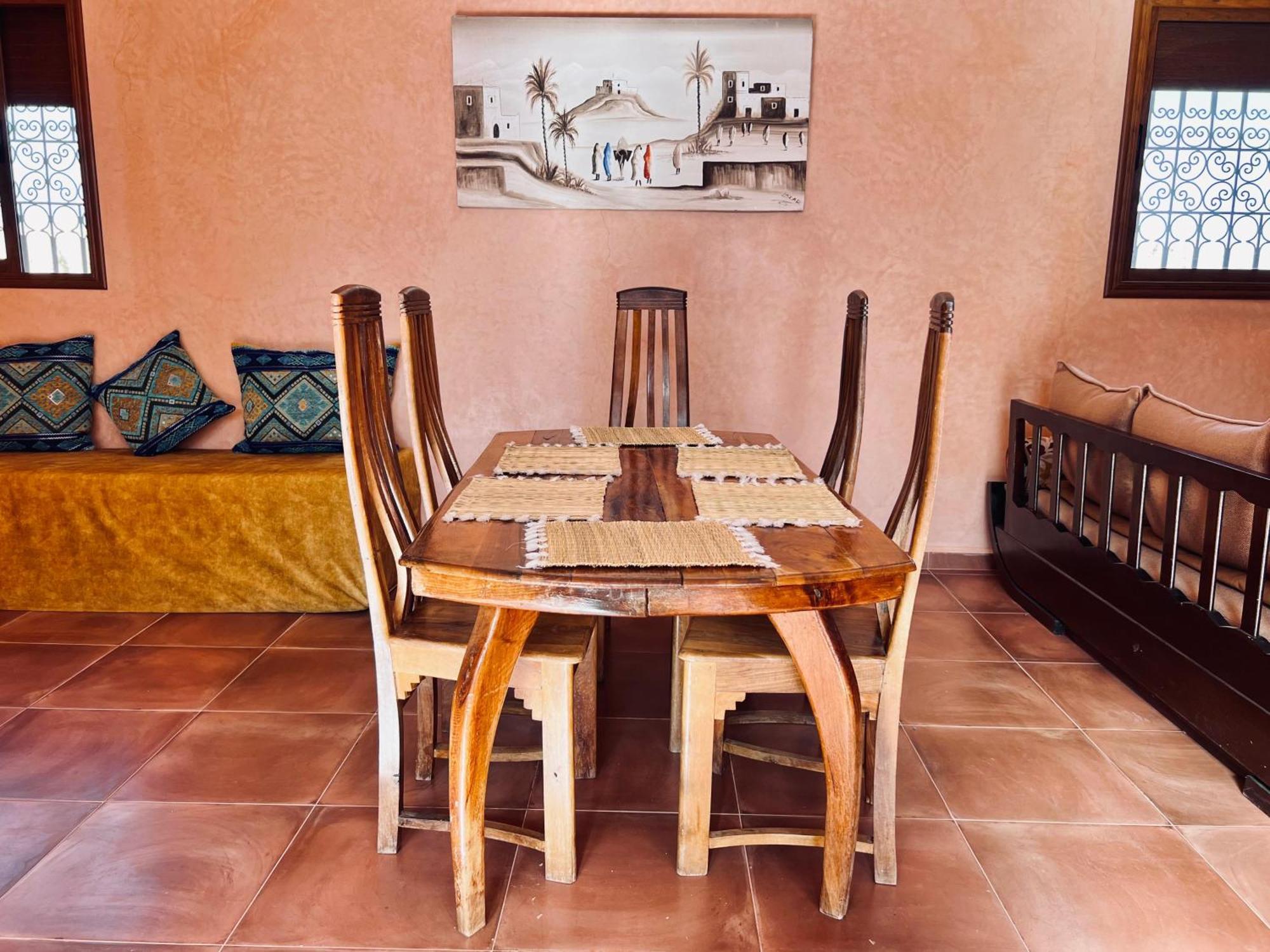 Family Villa With Swimming Pool And A Wonderful Mountain View マラケシュ エクステリア 写真