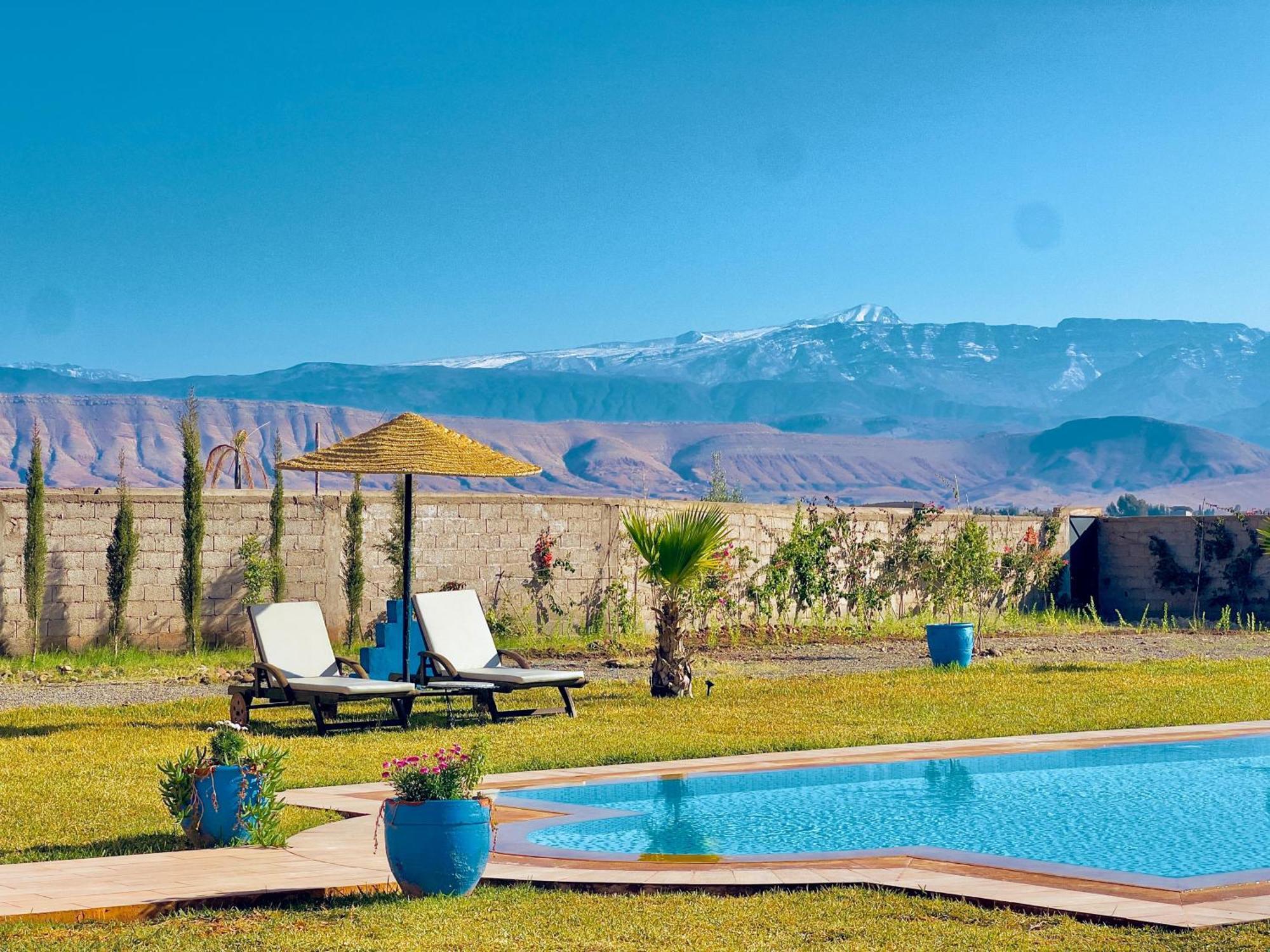 Family Villa With Swimming Pool And A Wonderful Mountain View マラケシュ エクステリア 写真